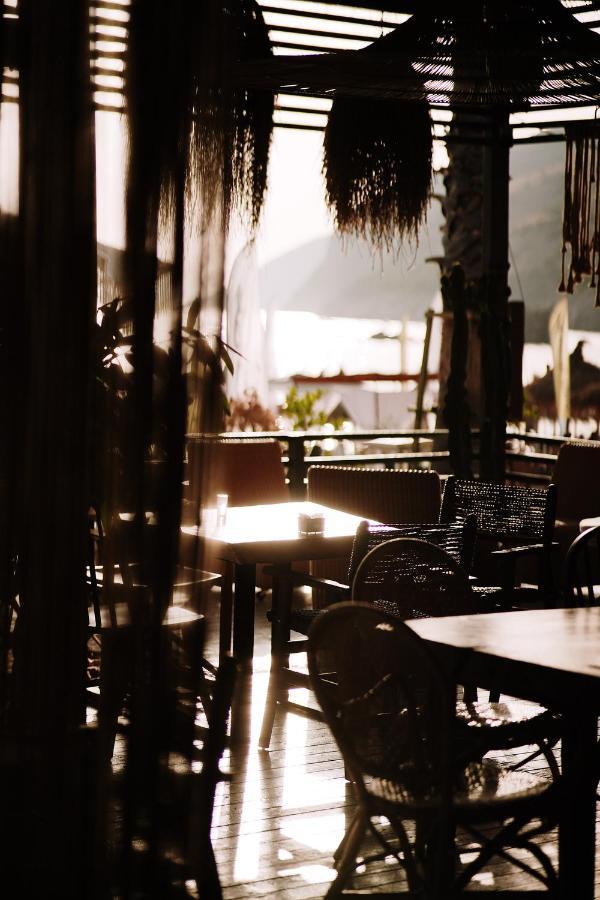 Favela Bar & Restaurant *